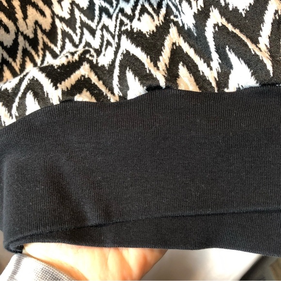 Topman black and whit zig zag graphic sweatshirt contrast trim size M - Picture 4 of 8